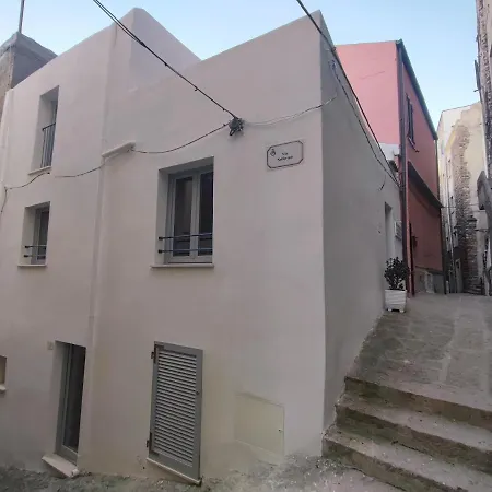 Residenza Nel Borgo L'appusentu * Castelsardo