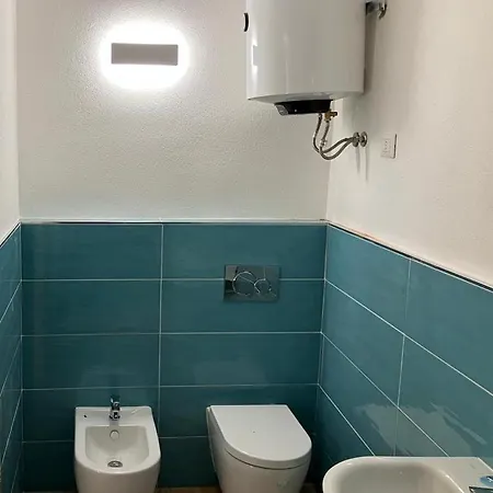 Residenza Nel Borgo L'appusentu * 카스텔사르도