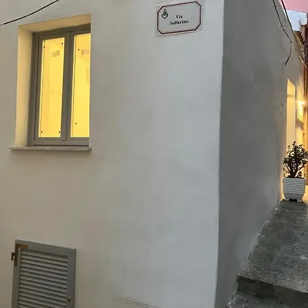 Residenza Nel Borgo L'appusentu Bed and Breakfast Castelsardo