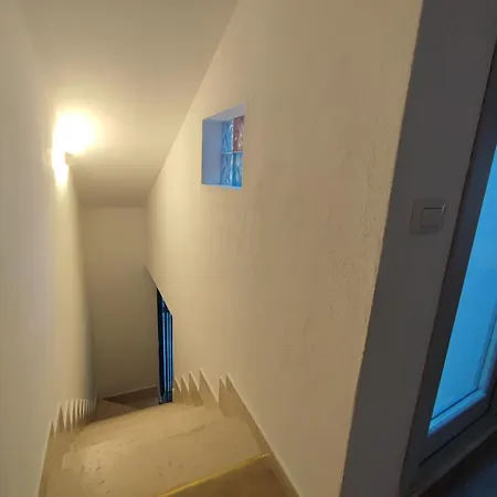 Residenza Nel Borgo L'appusentu Bed and Breakfast