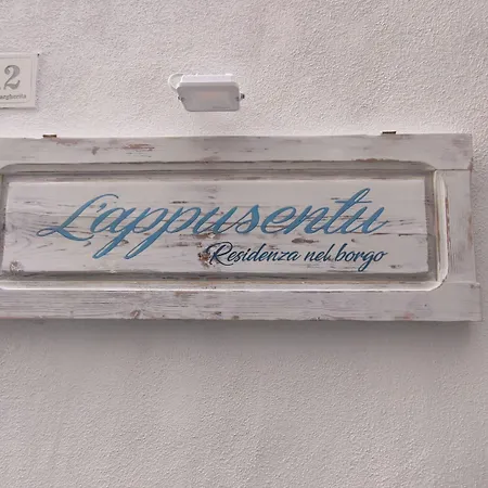Residenza Nel Borgo L'appusentu קאסטלסארדו
