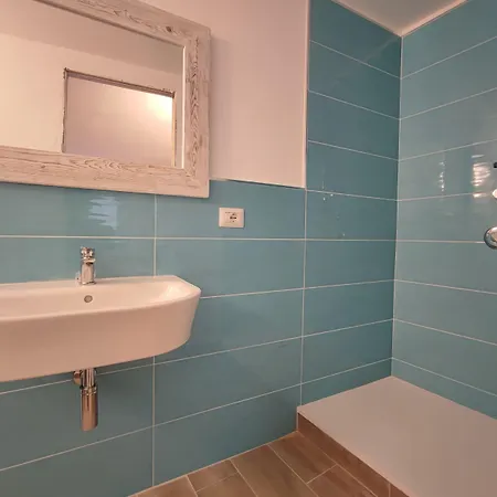 Residenza Nel Borgo L'appusentu Bed and Breakfast *
