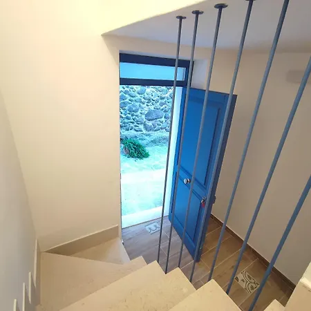 Residenza Nel Borgo L'appusentu Bed and Breakfast